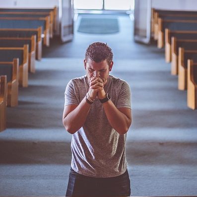 Почему так мало чудесных исцелений? О роли церковной общины